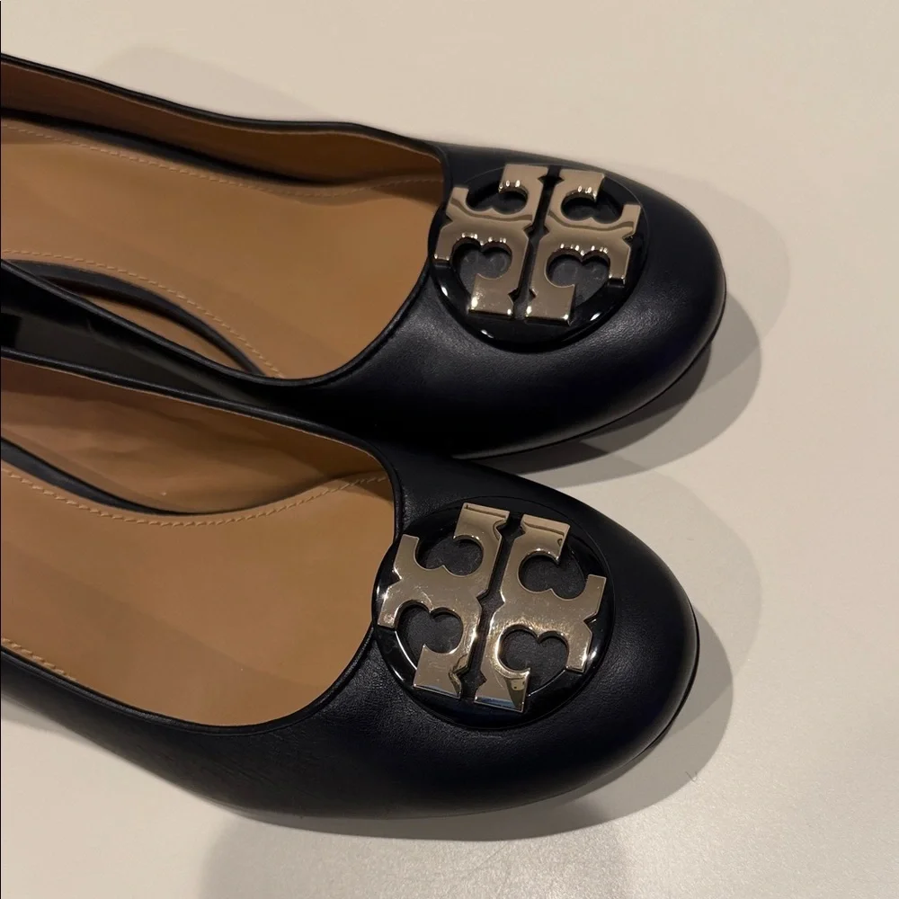 Tory Burch Black Leather Logo Medallion Ballet Flats